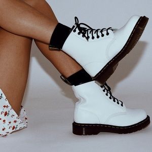 Meet your Posher, Becky